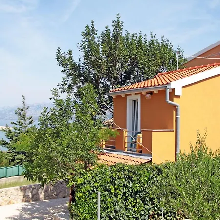 Holiday House